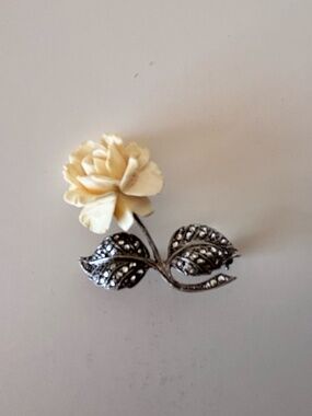 ANTIQUE Art Deco 925 Sterling Silver - Marcasite Carved Rose Brooch